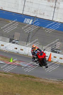 media/Nov-26-2022-Fastrack Riders (Sat) [[b001e85eef]]/Level 1/Session 3 Outside Turn 9/